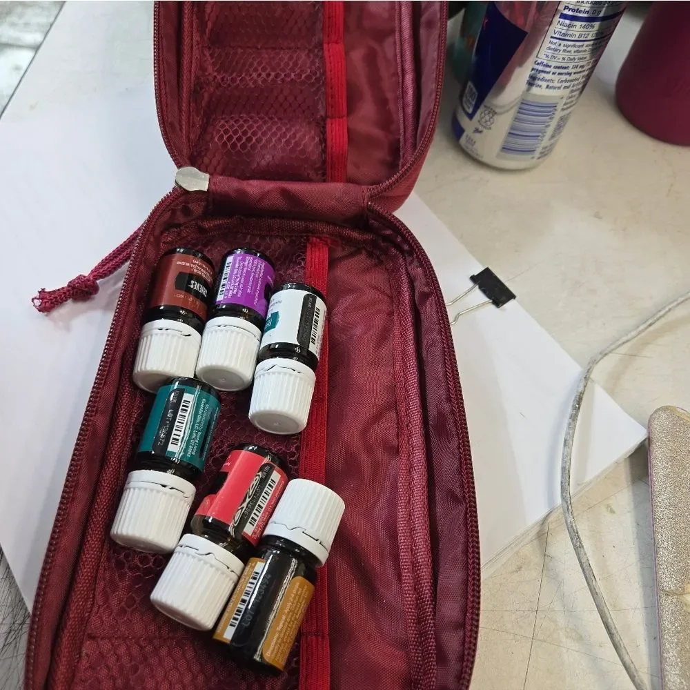 Young Living Essential Oils Set‎ Of 6 New TAKING OFFERS